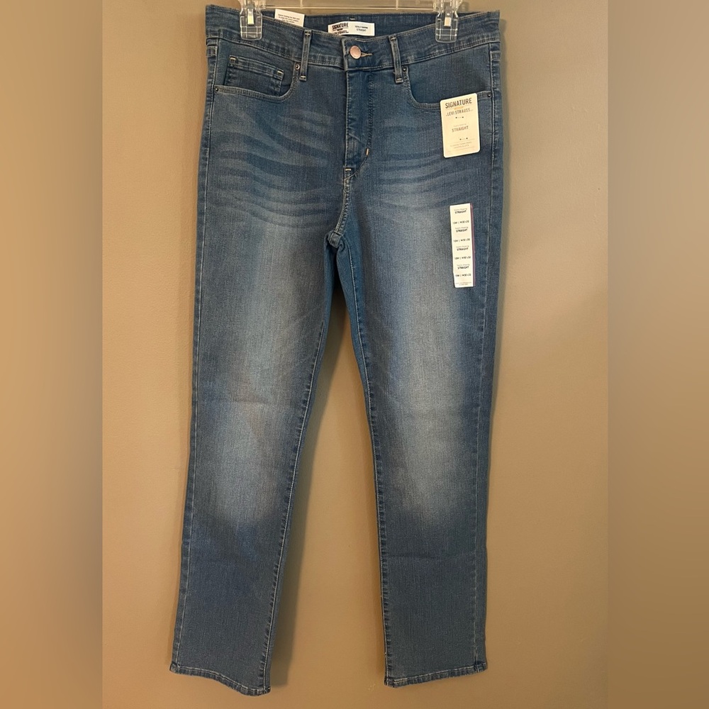Levi’s Strauss Gold Signature Straight Leg Shaping Jeans - NWT